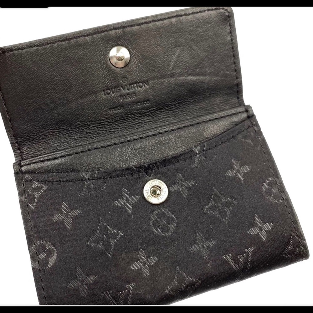 ❌ SOLD ❌ Louis Vuitton Monogram Card Holder